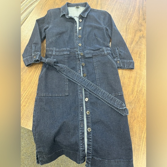 Ann Taylor Shirtdress (almost new!) - Picture 6 of 9